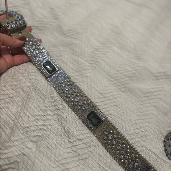 B.B. Simon Silver Belt with Blue Embellishments - Picture 4 of 7